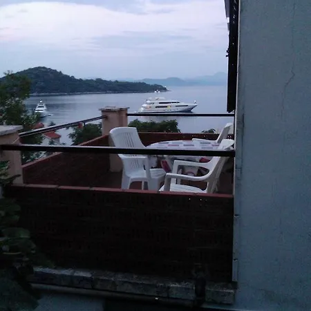 Apartment Anica Sobra